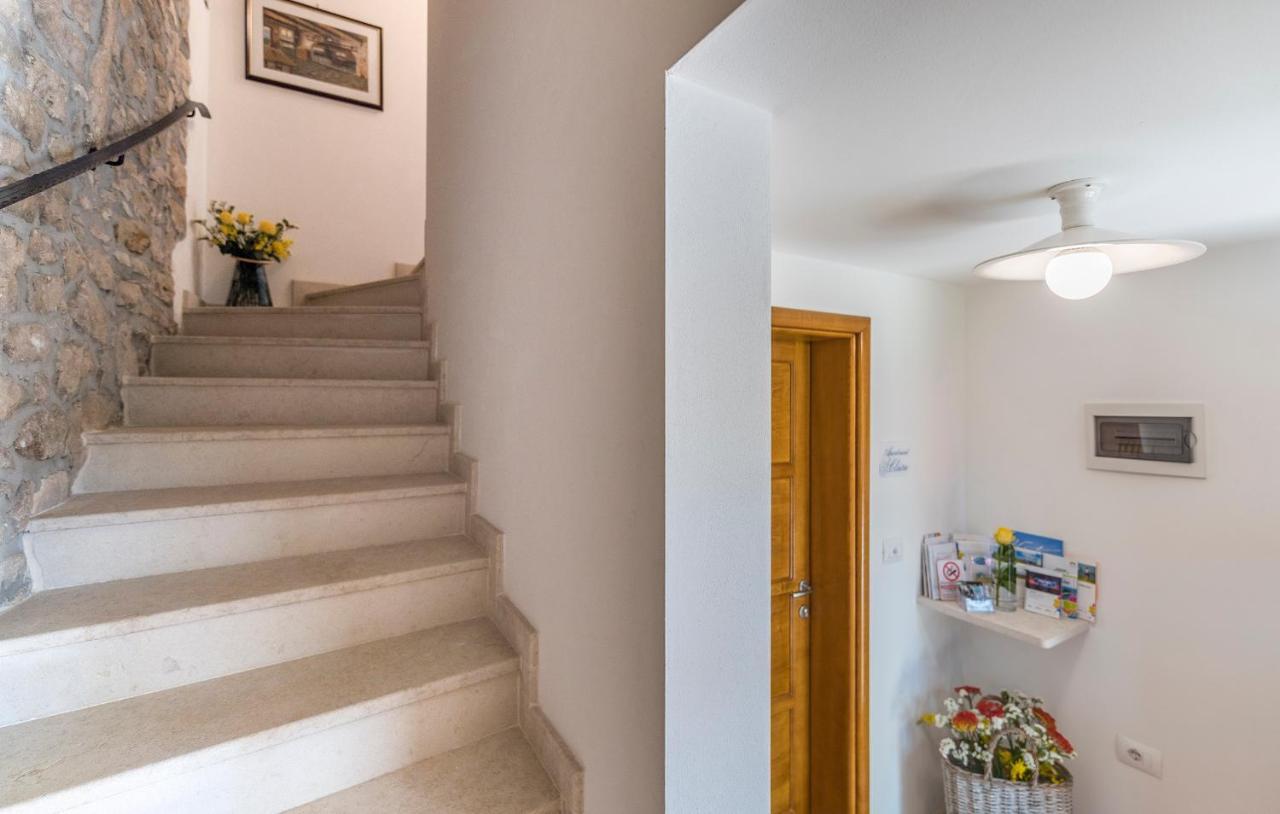 Apartment Claire Karsete Экстерьер фото