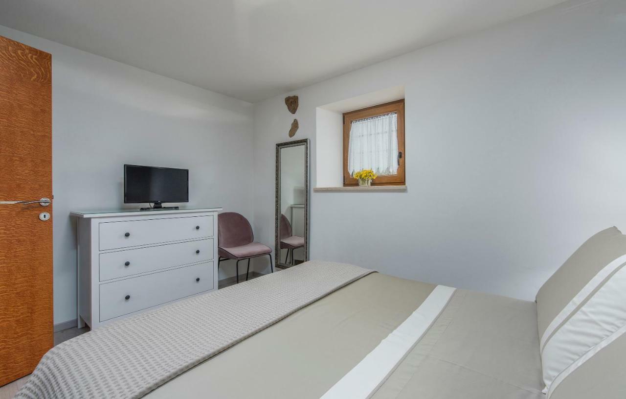 Apartment Claire Karsete Экстерьер фото